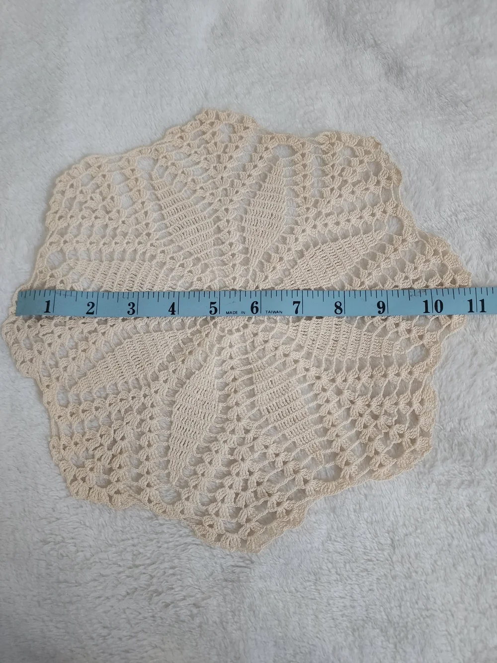 Handmade Crochet Round Snowflake Design Doily in Cream 11